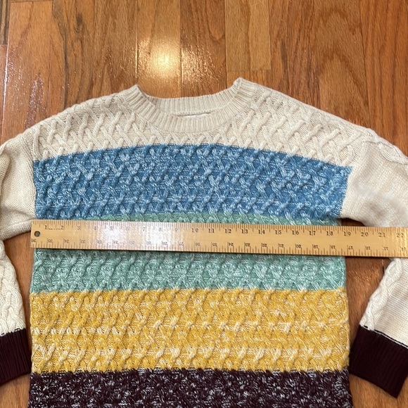 Woman’s Petite Medium Sweater Striped St Johns Bay - Picture 3 of 9